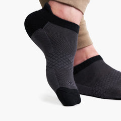 Kizik Ankle Socks in Charcoal