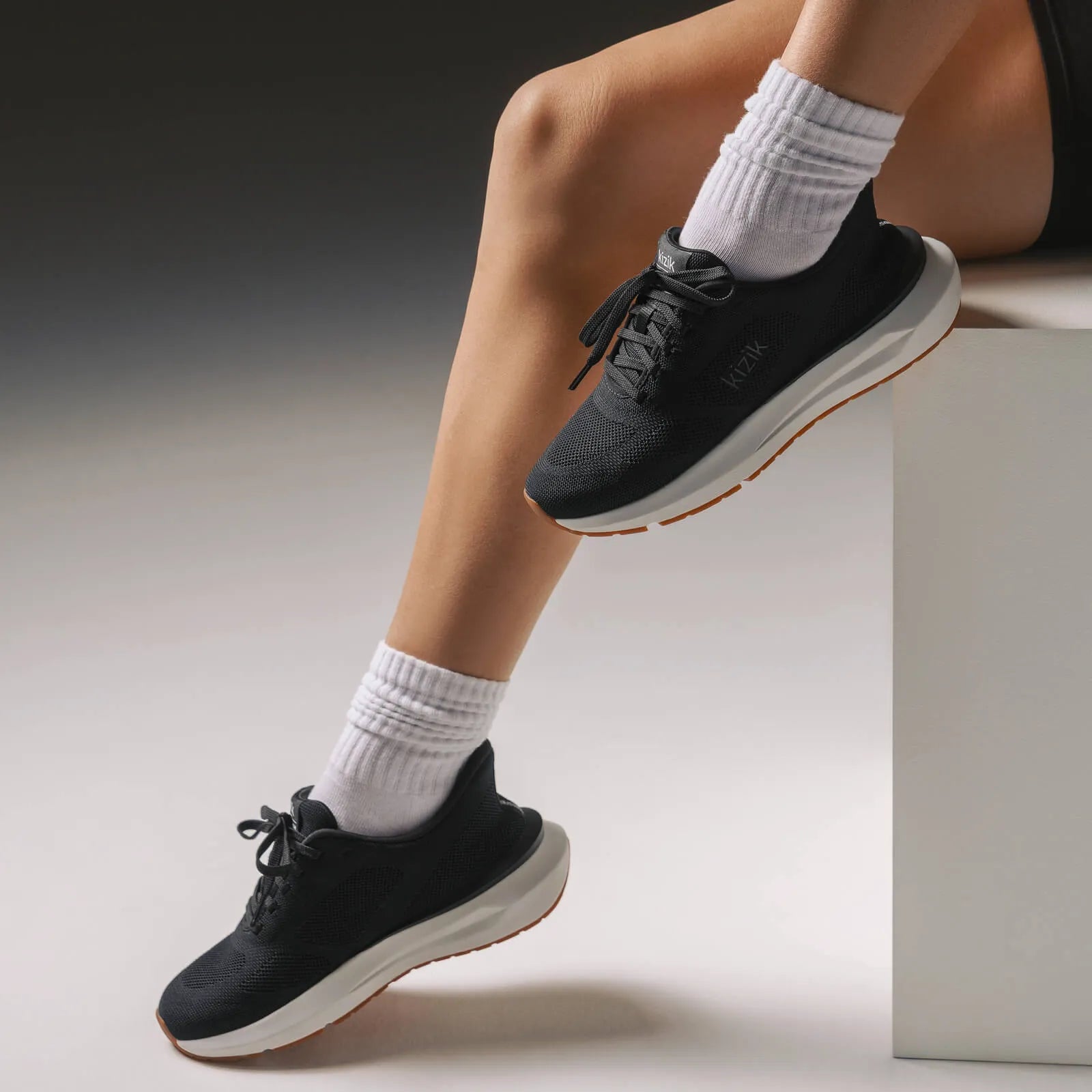 Women's Athens 2 Knit - Black/Bright White